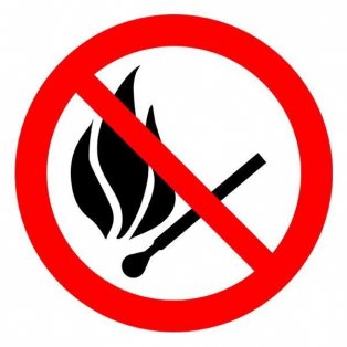 Знак Забороняється користуватися відкритим вогнем d-150 с-к плiвка фото 0